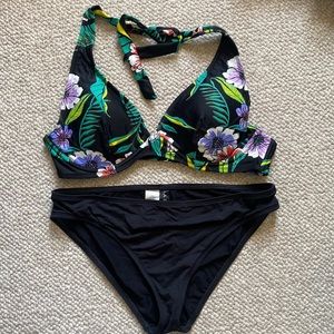 Old Navy Bikini Top (L) & Bikini Bottom (12)